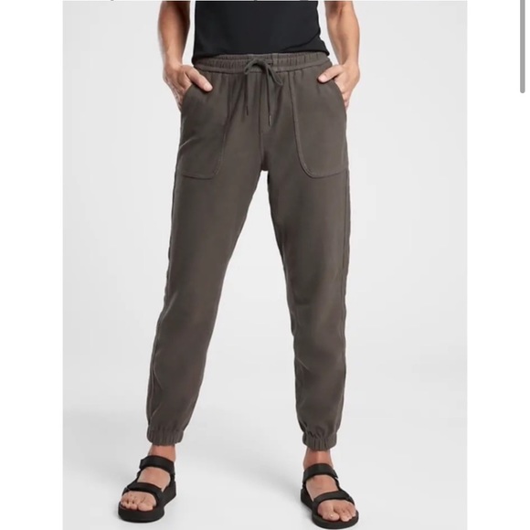 Athleta Pants - Athleta Farallon Jogger - Size 4